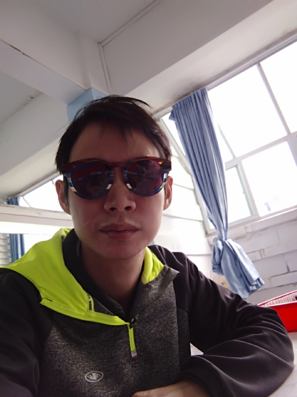 五华移民男的第一张照片--南平相亲网