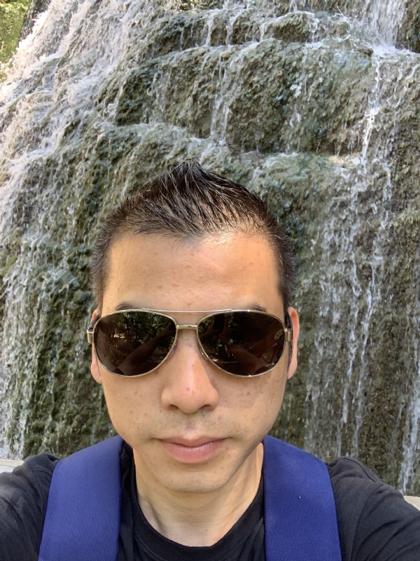 高兴的第二张照片--南平相亲网