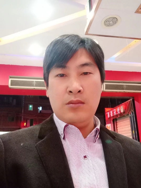 奔跑的第二张照片--南平相亲网