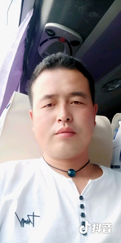 瞬间被爱上的第一张照片--南平相亲网