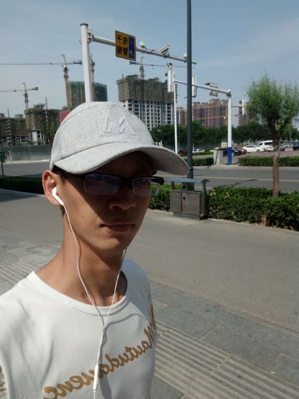 挥一挥手什么都没有的第一张照片--南平相亲网