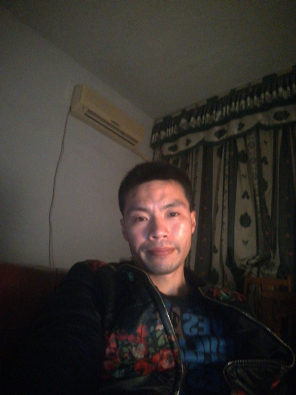 性情男儿的第一张照片--南平相亲网