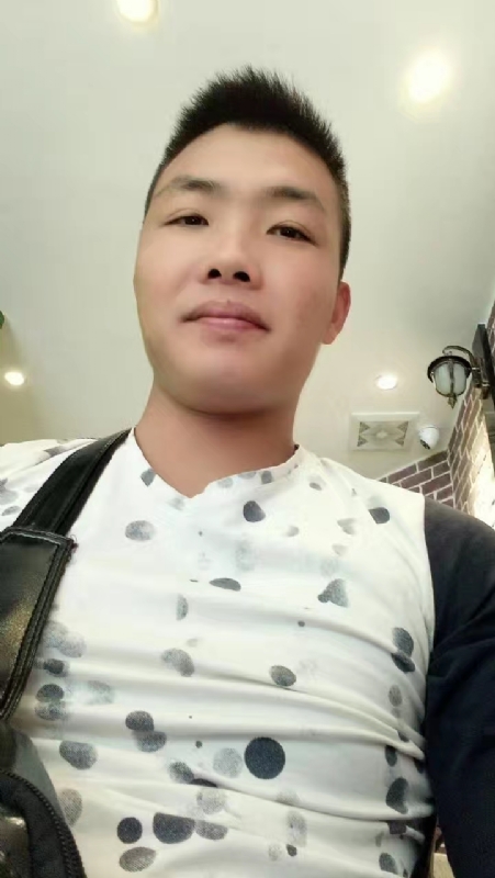 吃生蚝的小乖乖的第一张照片--南平相亲网