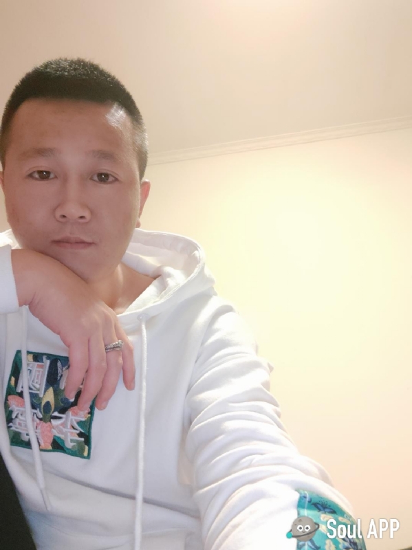 Away的第一张照片--南平相亲网