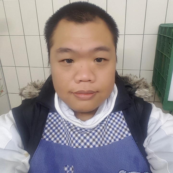 黑熊的第一张照片--南平相亲网