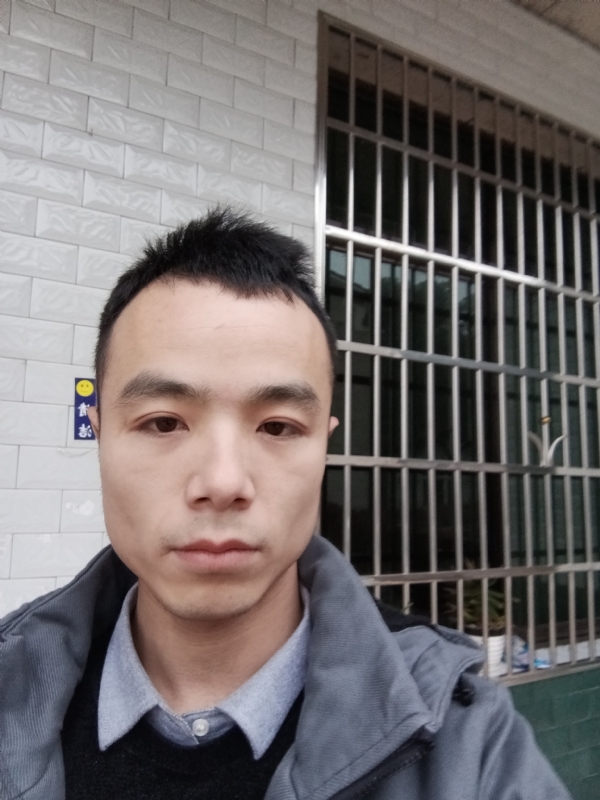笑得那么开心的第一张照片--南平相亲网