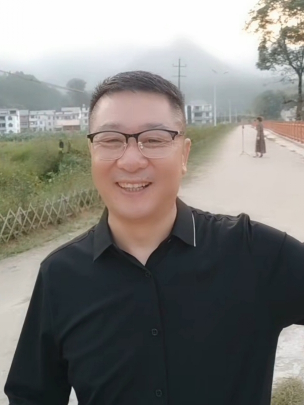 在這裡等你的第二张照片--南平相亲网