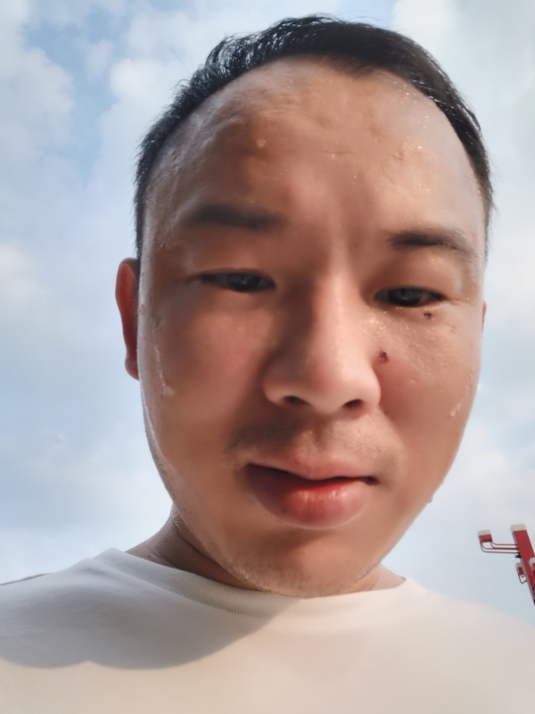 唐老鸭的第一张照片--南平相亲网