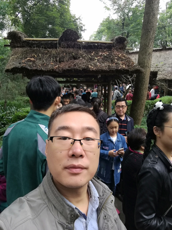 撑起一片天的第一张照片--南平相亲网