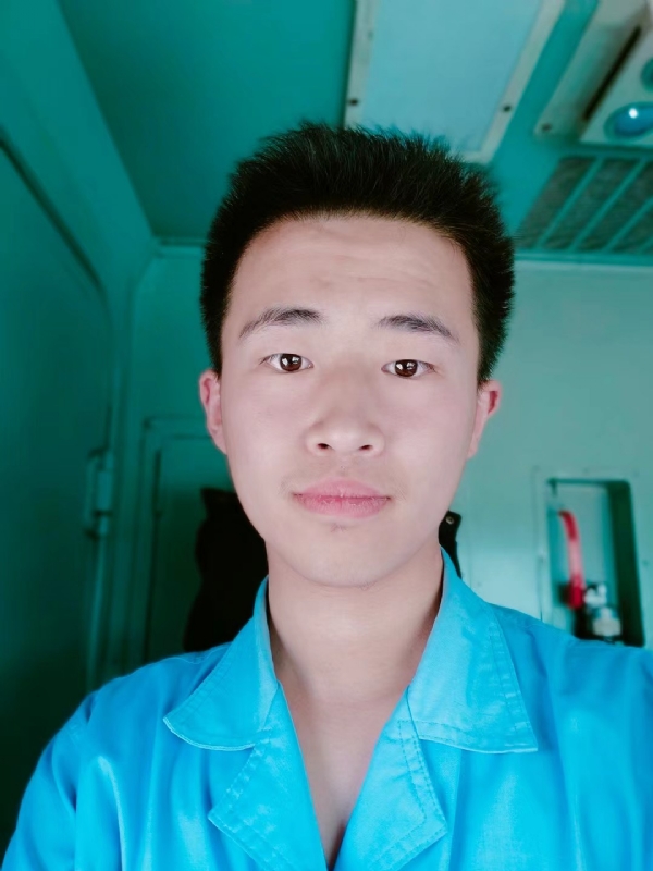 生而为人的第四张照片--南平相亲网