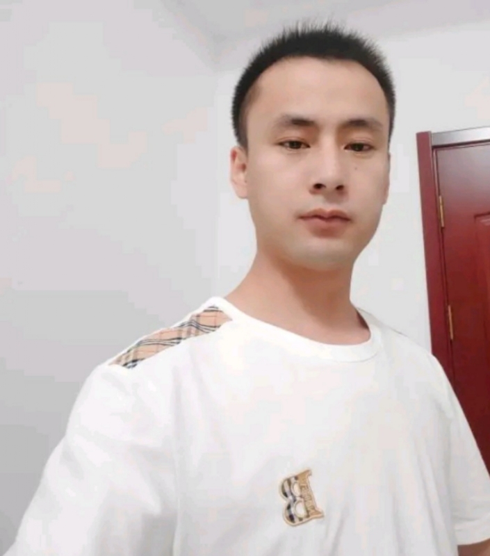海阔天空的第一张照片--南平相亲网
